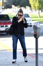 JENNIFER GARNER Heading to a Spa in Los Angeles 01/04/2020