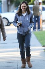 JENNIFER GARNER Out and About in Los Angeles 01/24/2020
