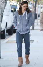 JENNIFER GARNER Out and About in Los Angeles 01/24/2020