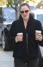 JENNIFER GARNER Out for Morning Coffee in Brentwood 01/07/2020