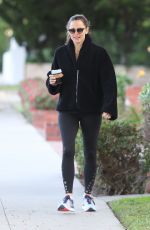 JENNIFER GARNER Out for Morning Coffee in Brentwood 01/07/2020