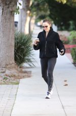 JENNIFER GARNER Out for Morning Coffee in Brentwood 01/07/2020