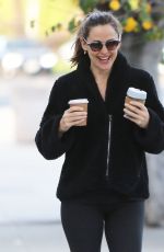 JENNIFER GARNER Out for Morning Coffee in Brentwood 01/07/2020