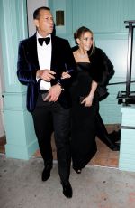 JENNIFER LOPEZ and Alex Rodriguez Out for Dinner in Wst Hollywood 01/19/2020