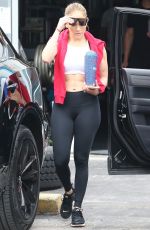JENNIFER LOPEZ Leaves a Gym in Miami 01/27/2020