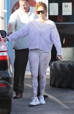 JENNIFER LOPEZ Leavies a Gym in Miami 01/18/2020