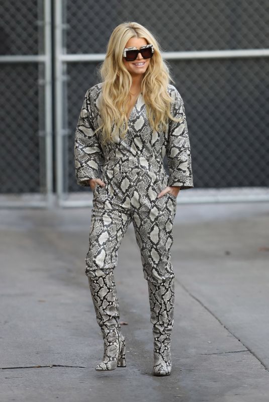 JESSICA SIMPSON Arrives at Jimmy Kimmel Live 01/29/2020