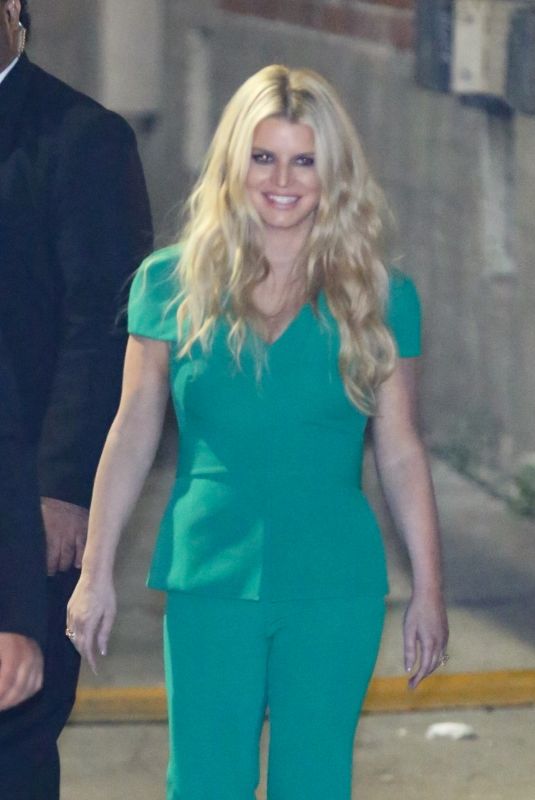 JESSICA SIMPSON Out and About in Los Angeles 01/29/2020