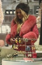 JESSICA SIMPSON Out Shopping in Aspen 12/31/2019