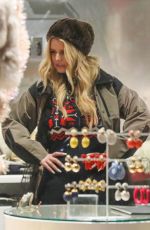 JESSICA SIMPSON Out Shopping in Aspen 12/31/2019
