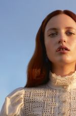 JULIA BANAS in Harper