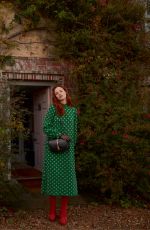 JULIA BANAS in Harper