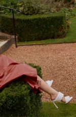 JULIA BANAS in Harper