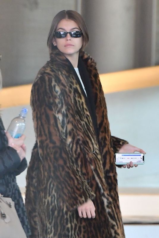 KAIA GERBER at Roissy-Charles-De-Gaulle Airport in Paris 01/18/2020