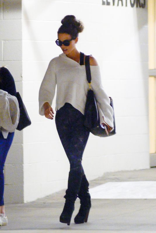KATE BECKINSALE Leaves a Gym in Los Angeles 01/10/2020