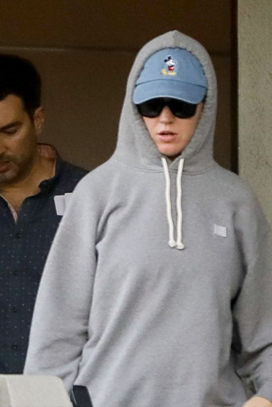 KATY PERRY Leaves a Gym in Los Angeles 01/07/2020