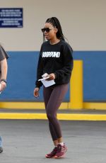 KELLY ROWLAND Arrives at DMV Office in Los Angeles 01/30/2020