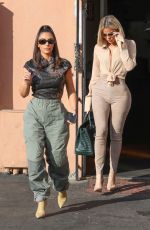 KHLOE and KIM KARDASHIAN at Emilio