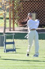 KHLOE and KIM KARDASHIAN Golfing in Los Angeles 01/08/2020