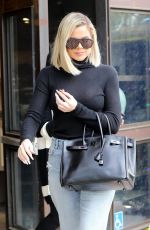KHLOE KARDSIAN Out and About in Woodland Hills 01/03/2020