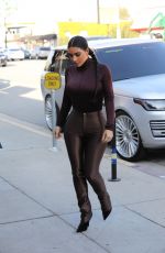 KIM KARDASHIAN Shopping at Sap and Honey in Sherman Oaks 01/22/2020