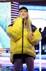 KIM PETRAS Performs Icy on Good Morning America 01/17/2020