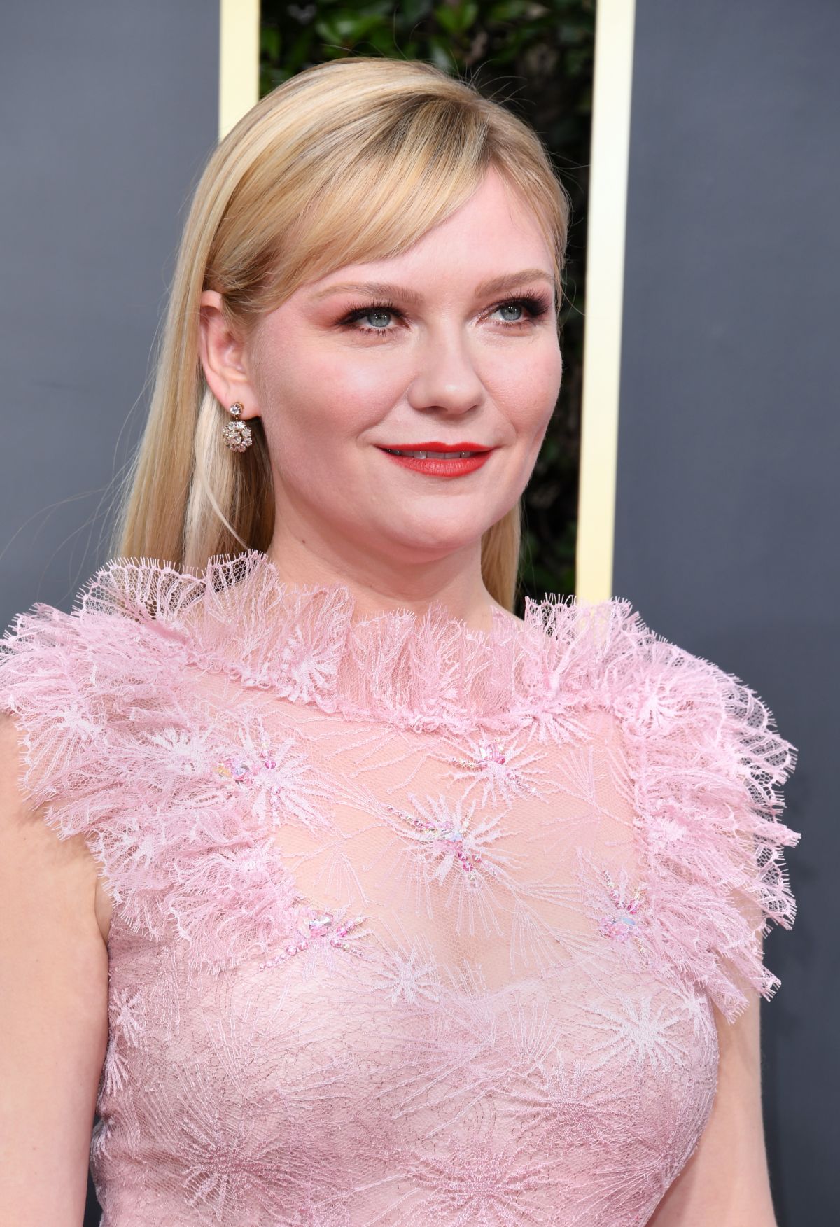 KIRSTEN DUNST at 77th Annual Golden Globe Awards in Beverly Hills 01/05