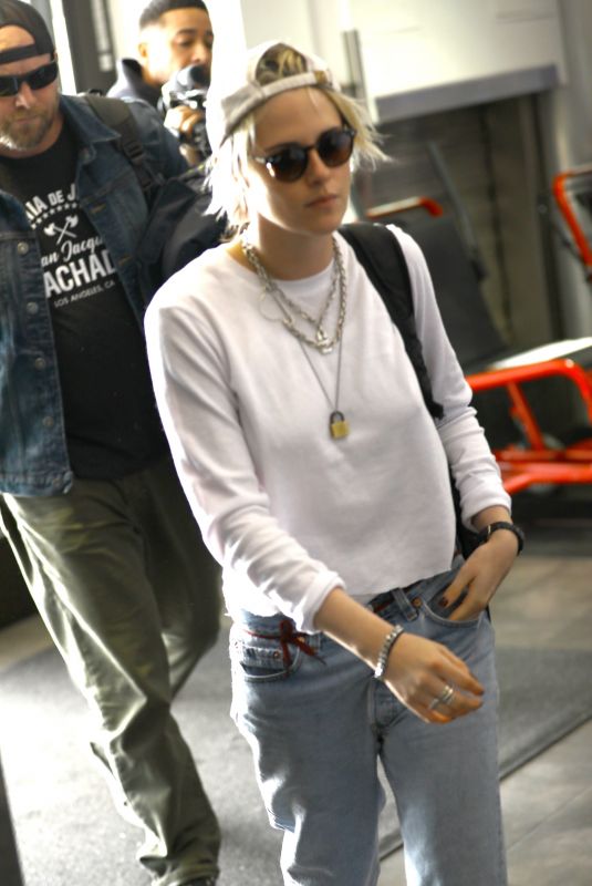KRISTEN STEWART at Los Angeles International Airport 01/08/2020