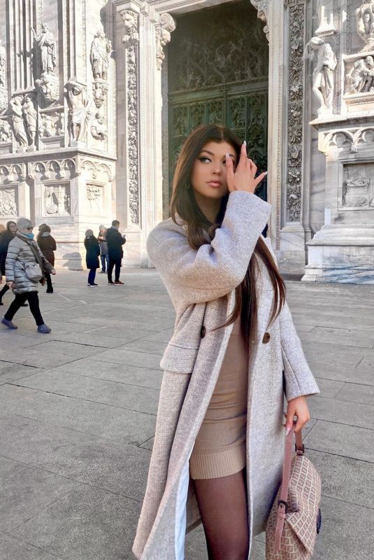 LOREN GRAY Out in Milan – Instagram Photos 01/14/2020
