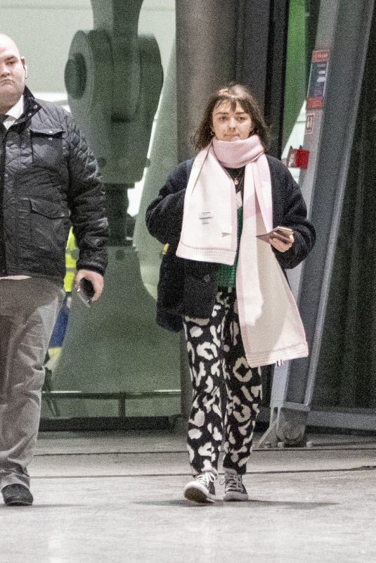 MAISIE WILLIAMS at Heathrow Airport in London 01/30/2020