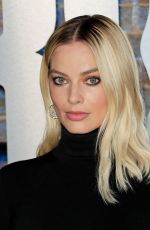 MARGOT ROBBIE at Harley Quinn