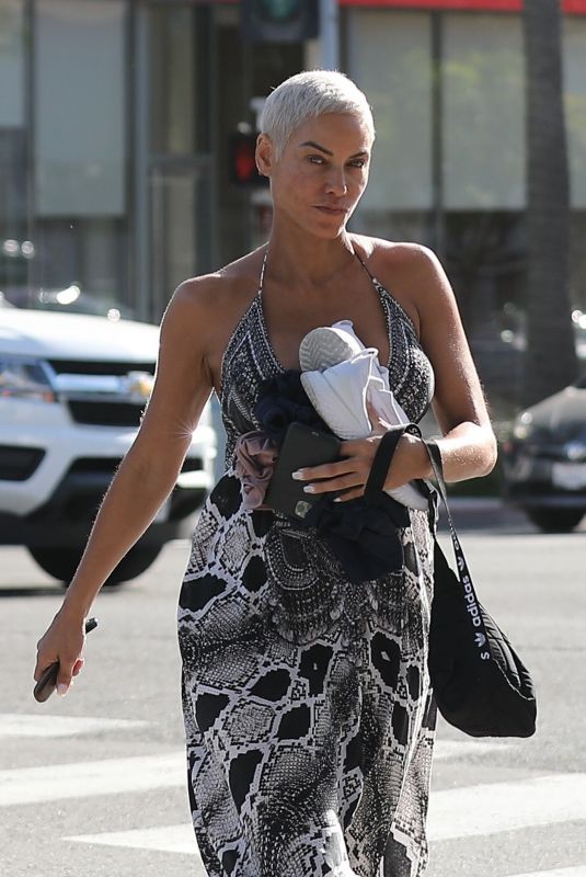 NICOLE MURPHY Out and About in Beverly Hills 01/30/2020