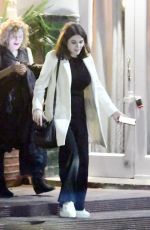 NIGELLA LAWSON Out and About in London 01/04/2020