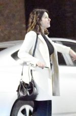 NIGELLA LAWSON Out and About in London 01/04/2020