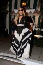 PARIS HILTON at San Vicente Bungalows in West Hollywood 01/13/2020