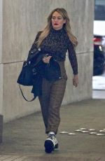 pHILARY DUFF Leaves an Office in Burbank 01/16/2020