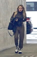 pHILARY DUFF Leaves an Office in Burbank 01/16/2020