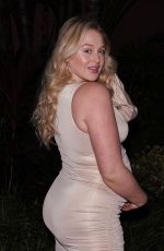 Pregnant ISKRA LAWRENCE Arrives for Dinner in Beverly Hills 01/04/2020