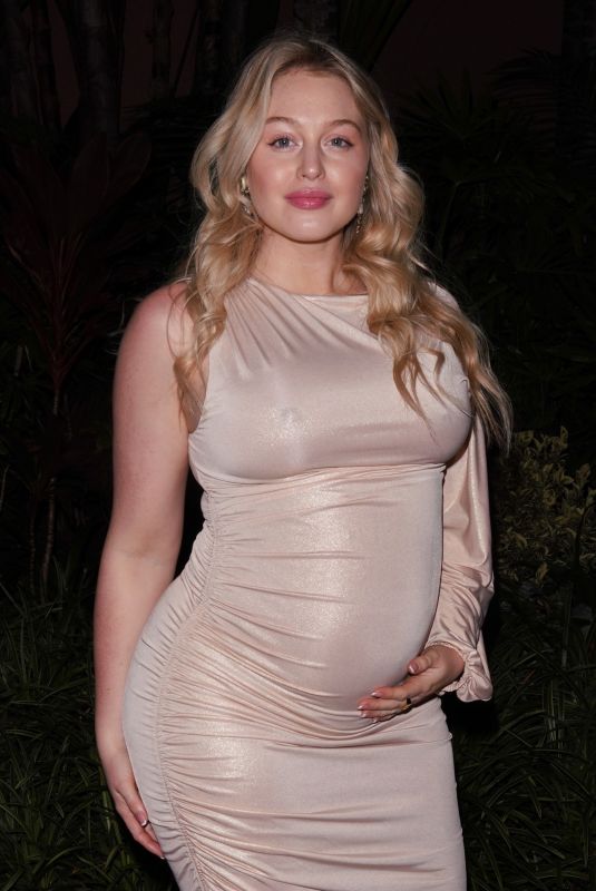 Pregnant ISKRA LAWRENCE Arrives for Dinner in Beverly Hills 01/04/2020