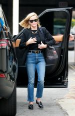 REESE WITHERSPOON Heading to a Business Meeting in Los Angeles 01/16/2020