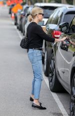 REESE WITHERSPOON Out for Lunch at Le Pain Quotiden in Brentwood 01/02/2020