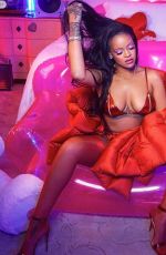 RIHANNA for Savage x Fenty Valentine