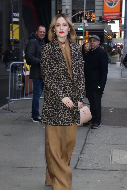 ROSE BYRNE Arrives at Good Morning America in New York 01/06/2020