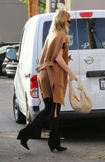 ROSIE HUNTINGTON-WHITELEY Arrives at a Salon in Beverly Hills 01/30/2020