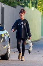 SARAH HYLAND Leaves Her Stylist