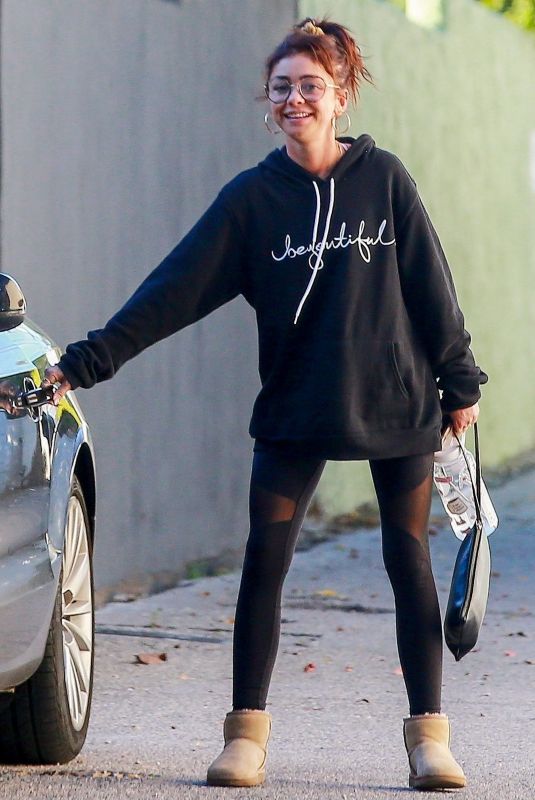 SARAH HYLAND Leaves Her Stylist