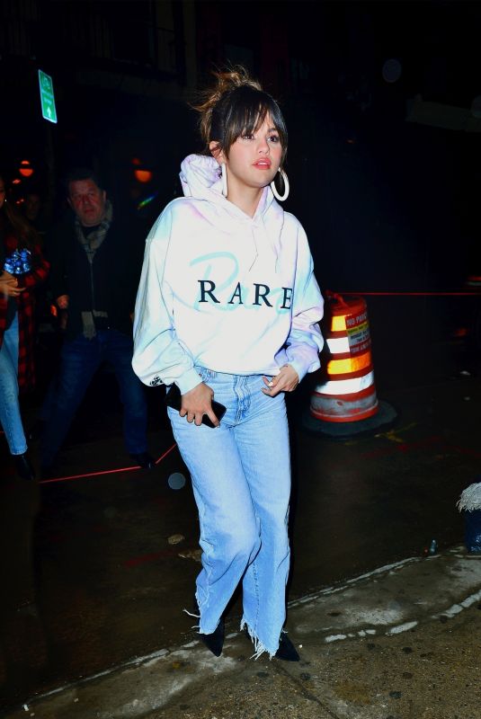 SELENA GOMEZ Arrives at Bang Bang Tattoo Parlor in New York 01/14/2020