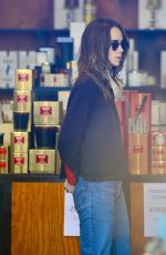 SUKI WATERHOUSE Shopping at Candle Delirium Store in West Hollywood 01/09/2020