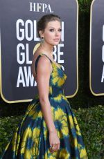 TAYLOR SWIFT at 77th Annual Golden Globe Awards in Beverly Hills 01/05/2020