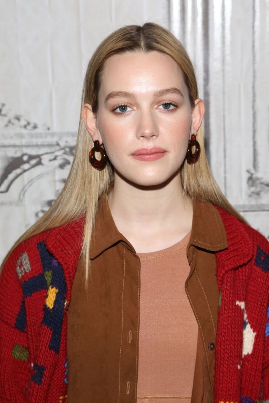 VICTORIA PEDRETTI at Build Series in New York 01/07/2020